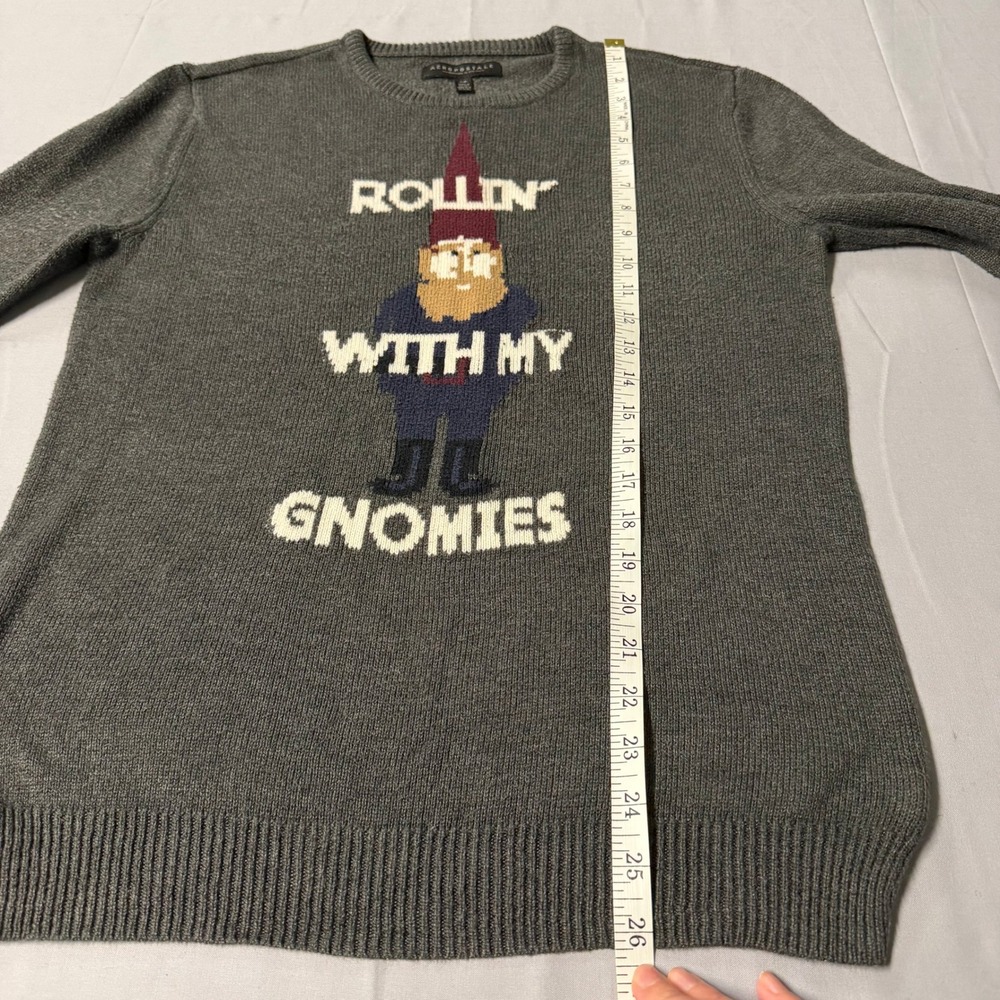 Aeropostale Mens Grey Rollin With My Gnomies Graphic Knit Sweater Small RN121726 - Picture 4 of 7